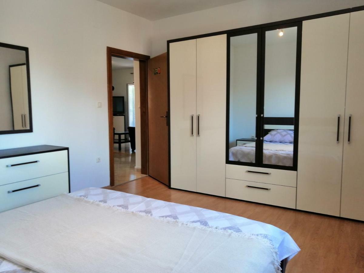 Apartman Rosanda Posedarje Exterior foto