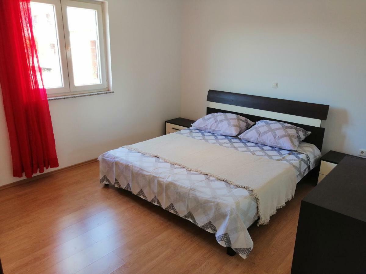 Apartman Rosanda Posedarje Exterior foto